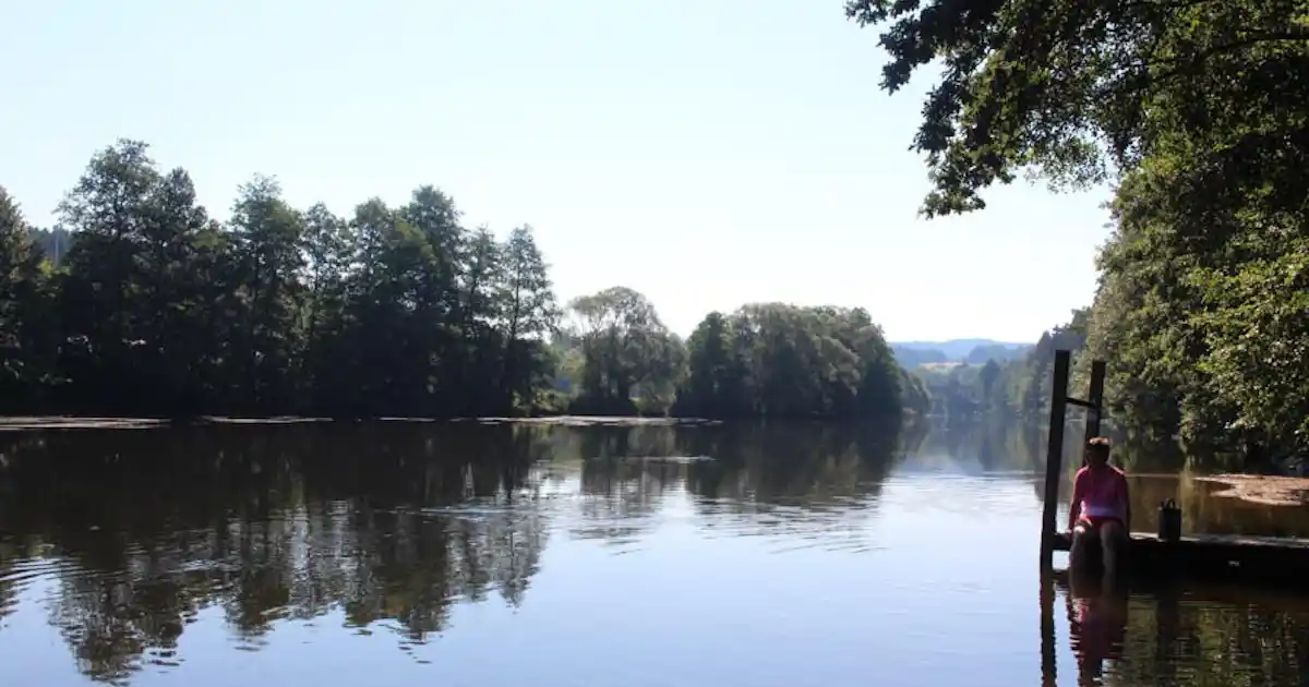 Sind Hunde auf Camping aqua hema erlaubt?