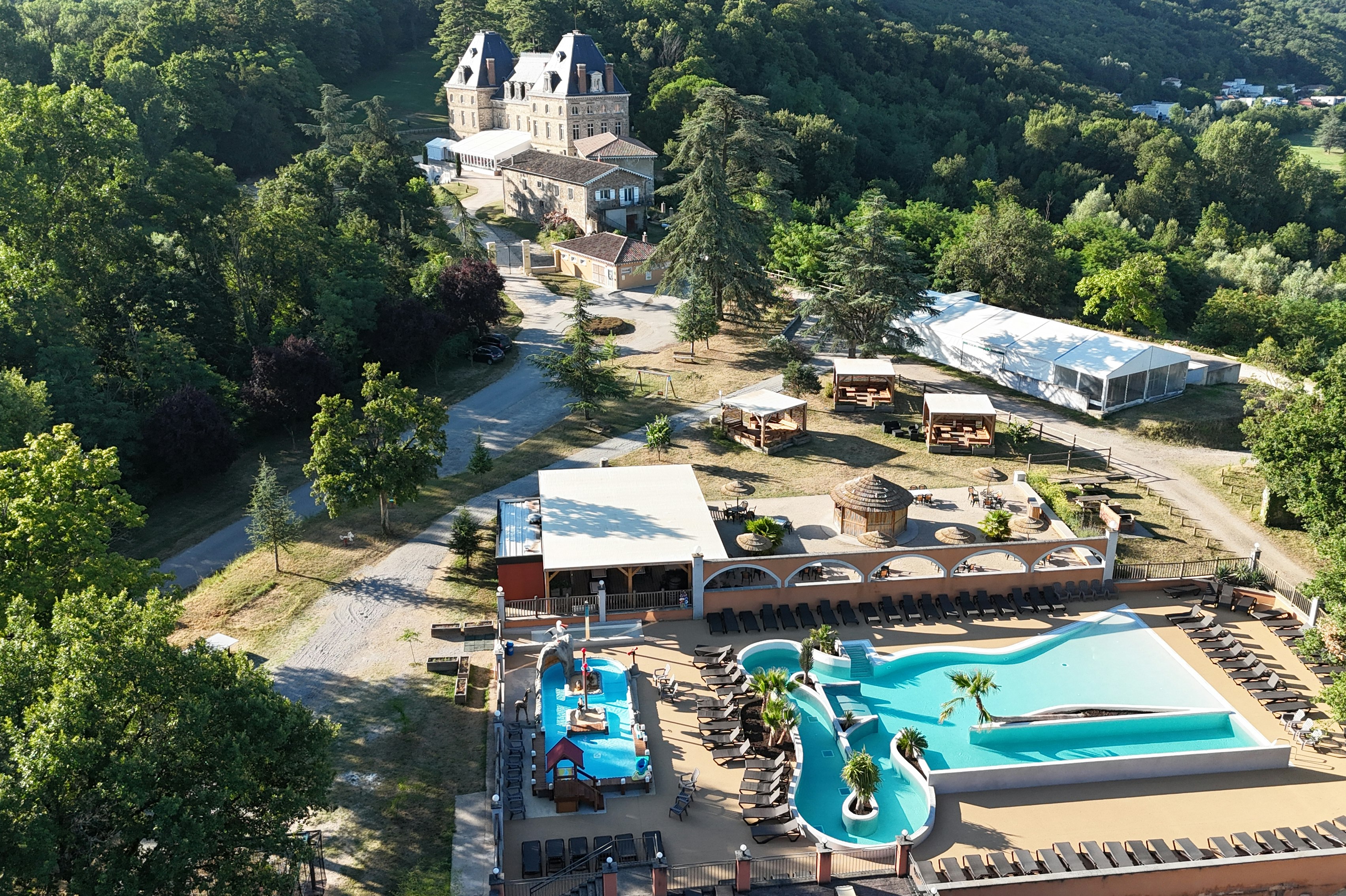 Camping du Domaine de Senaud - Campingplatz (Albon) | PiNCAMP by TCS