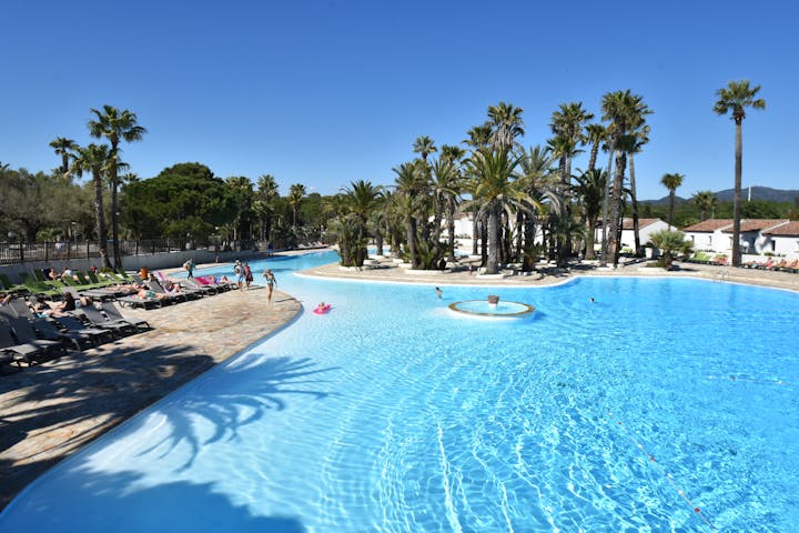 La Palmeraie - Piscine Olympique - Boulangerie - Paillote Avis