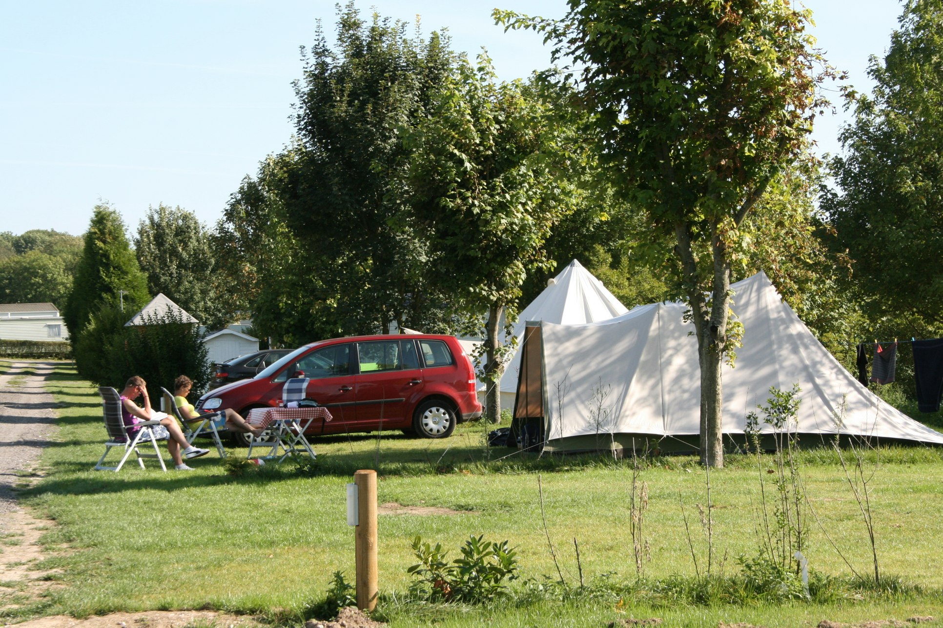 Camping Le Chteau des Tilleuls - Campingplatz (Port-le-Grand) | PiNCAMP by  TCS