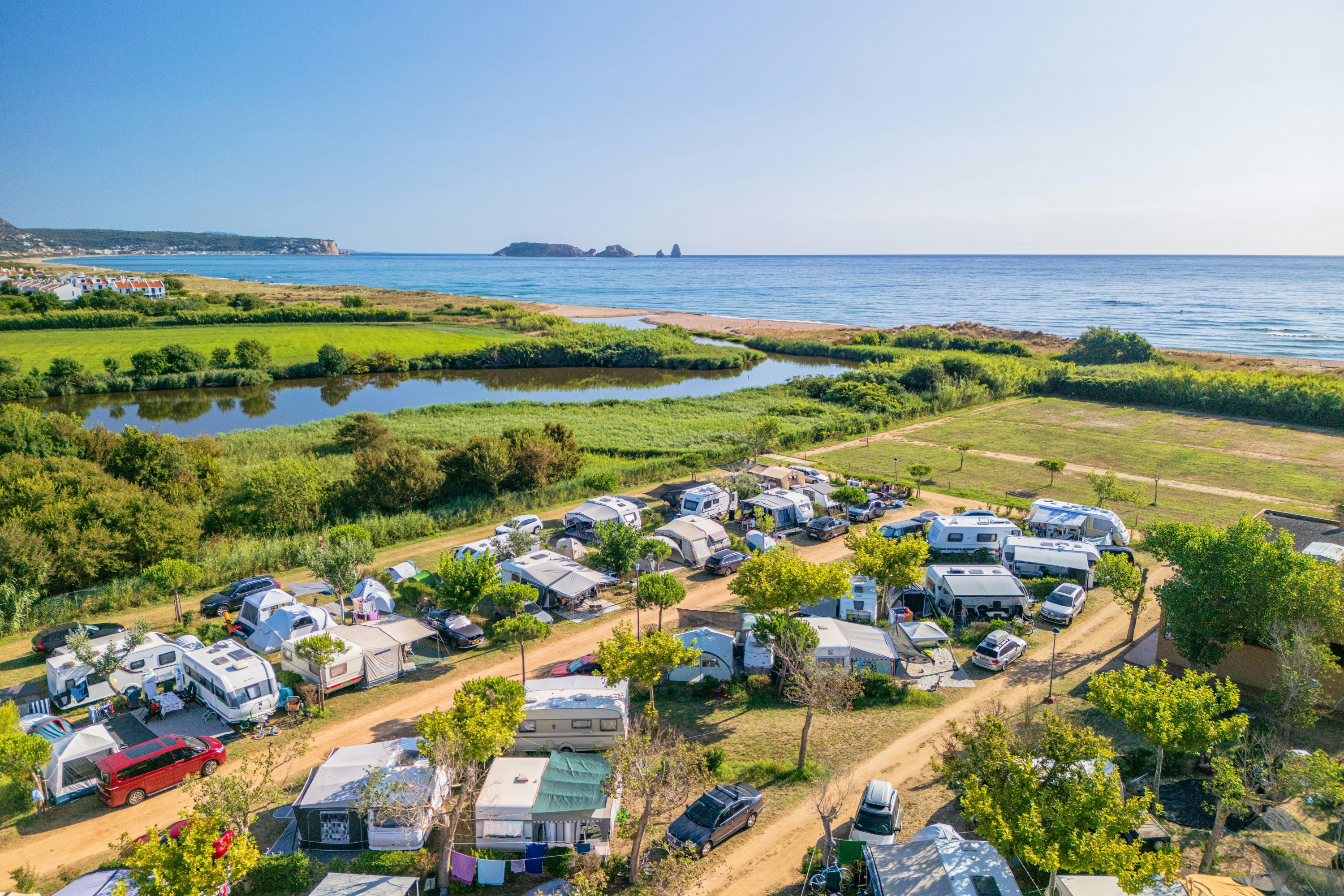 Camping in Barcelona am Meer  Top Campingpltze | PiNCAMP by TCS