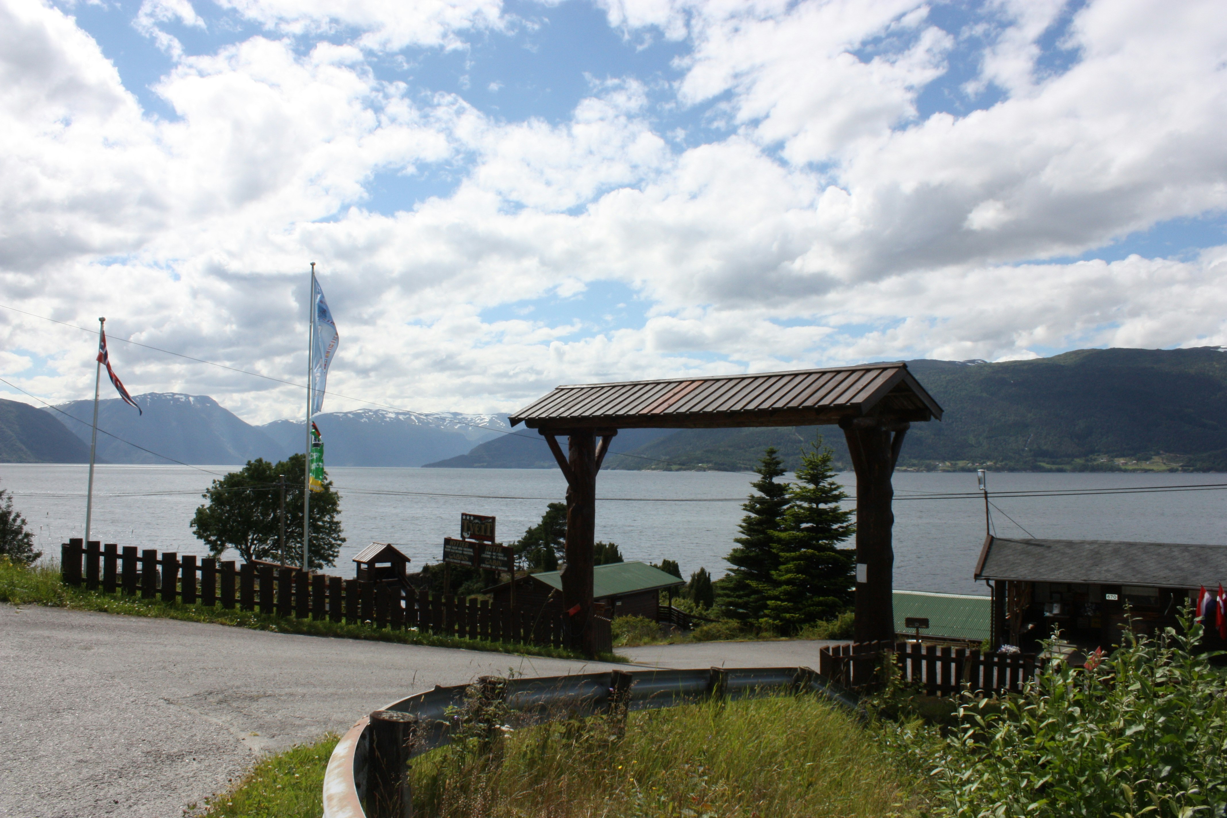 Camping Tveit - Campingplatz in Vangsnes (Fjord-Norwegen) | PiNCAMP by TCS