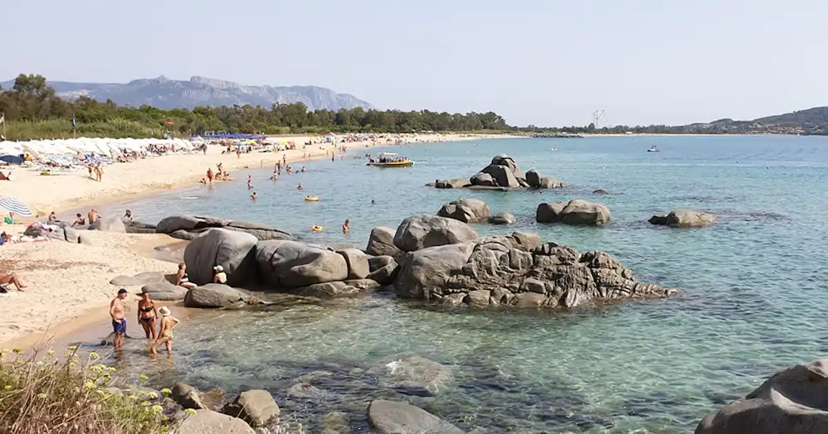 Liegt der Camping Village Orri am Meer?