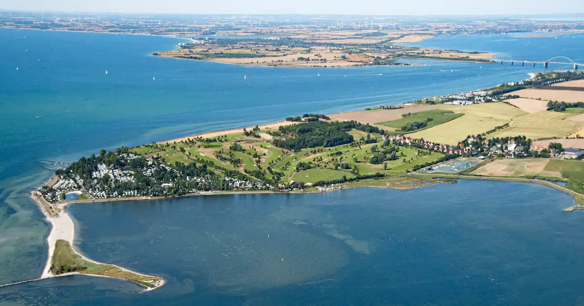 Liegt der Camping- und Ferienpark Wulfener Hals am Meer?