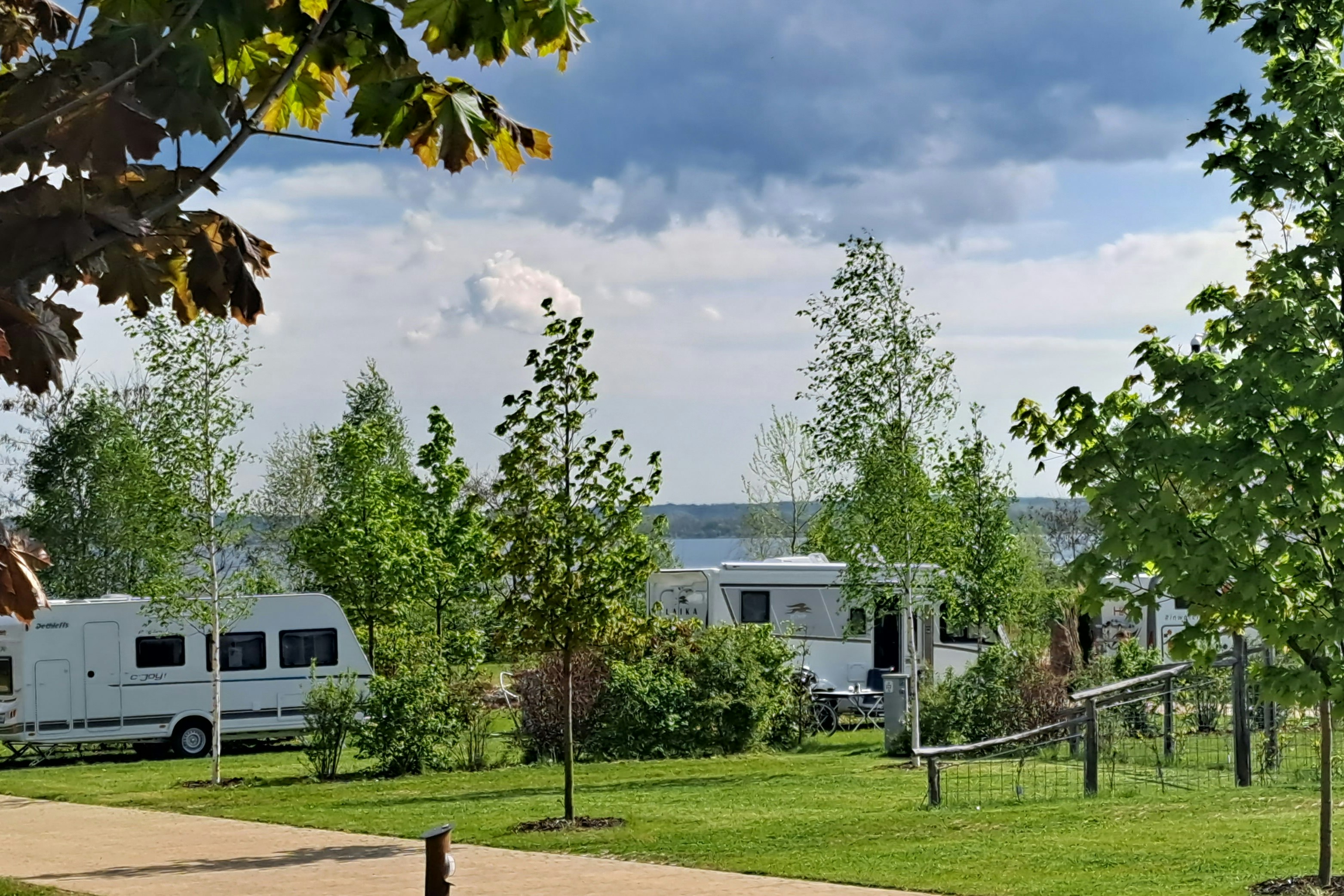 Campingplatz Blaue Lagune Berzdorfer See - Campingplatz in Schnau  (Sachsen) | PiNCAMP by TCS